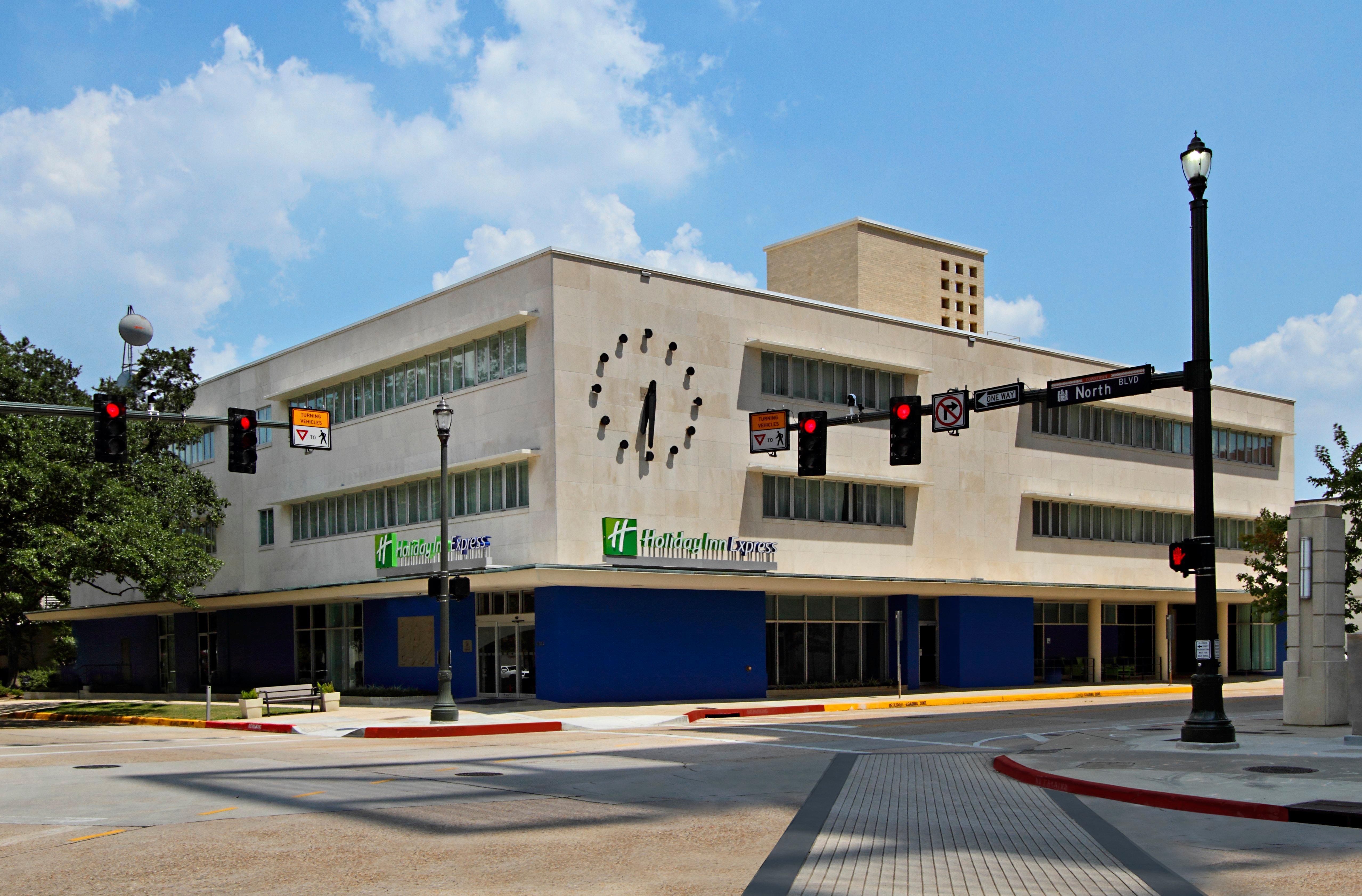 Holiday Inn Express Baton Rouge Downtown, An Ihg Hotel מראה חיצוני תמונה